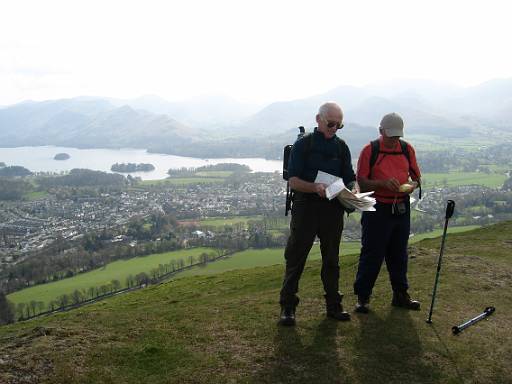 16_06-1.jpg - Derwent Water from Latrigg. Paul - its behind you!
