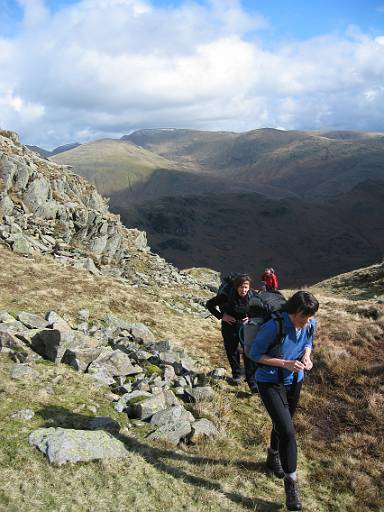 12_47-2.JPG - Passing Tarn Crag
