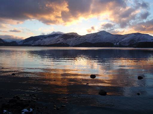 15_28-1.jpg - Sun setting over Derwent Water