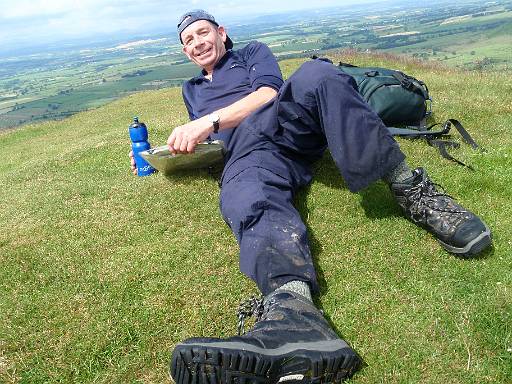 10_35-2.JPG - Tony on Dufton Pike