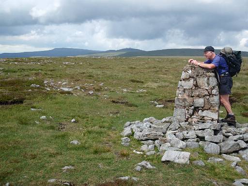 12_45-1.JPG - Cross Fell, Little Dun Fell, Great Dun Fell and Paul on Backstone Edge