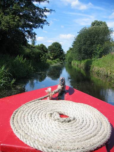 15_52-1.JPG - Glorious weather on the Rochdale Canal