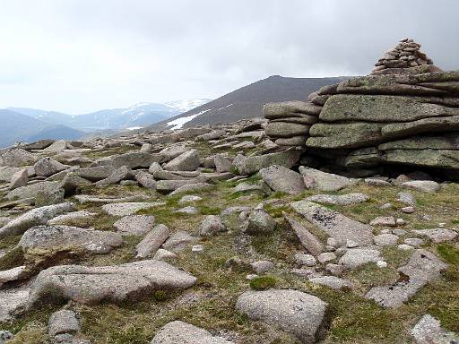 10_42-1.jpg - Looking to Cairn Gorm