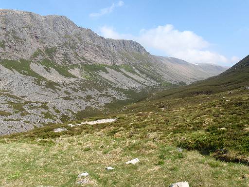 15_56-2.jpg - Looking South from camping spot in Lairig Ghru