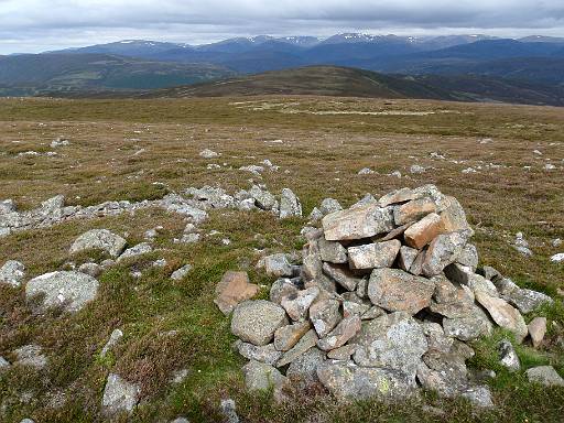 09_01-1.jpg - Looking towards Carn na Drochaide