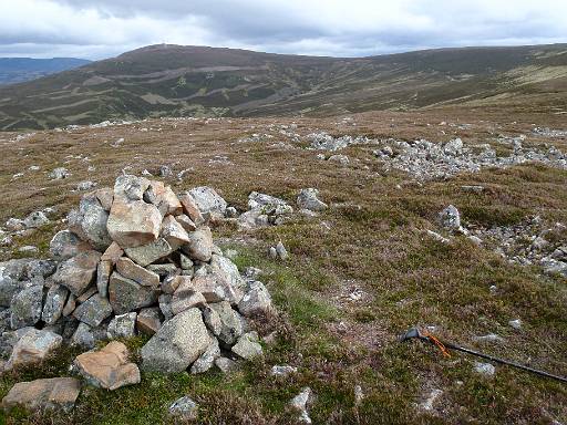 09_02-1.jpg - Morrone from Carn na Drochaide