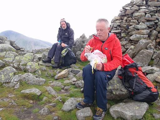14_57-2.jpg - Brian and Phil on Lingmell. Views clearing a bit at the moment.