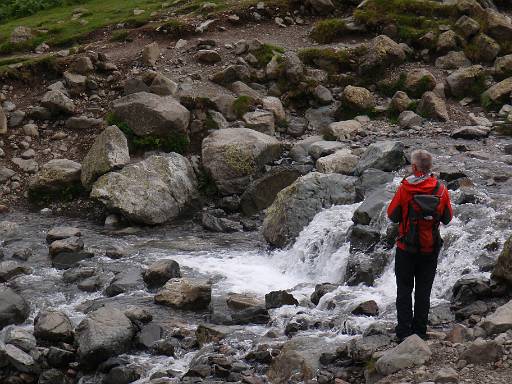 16_06-2.jpg - Lingmell Gill is a little full of water today.