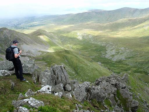 09_59-1.jpg - Nearly at the top of the scramble, with Anglesea in the background