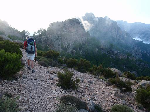 17_03-1.jpg - Rocky paths