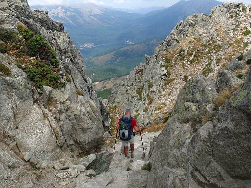 11_27-1.jpg - Another rocky descent, back into the wind.