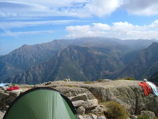 14_16-1.JPG - Amazing views from refuge d'Usciolu.