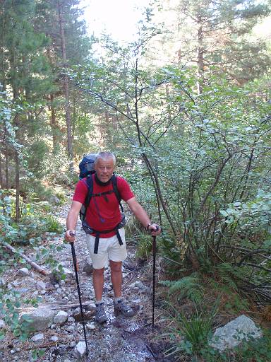 08_23-1.jpg - Starting to climb towards Refuge de Petra Piana