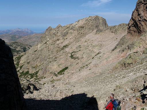 09_07-1.jpg - Descending from Breche de Capitellu