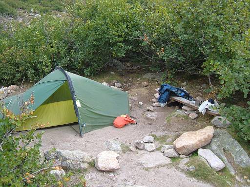 14_29-1.JPG - Camping at Refuge de Manganu