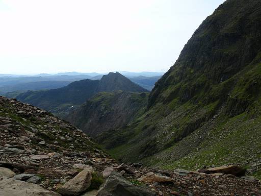 08_59-1.jpg - Looking back down the Pyg track to Y Lliwedd