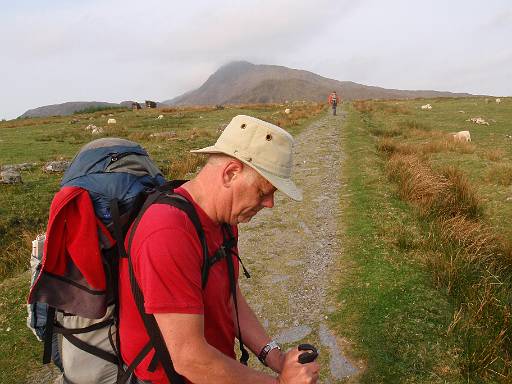 06_58-1.JPG - Descending Moel Siabod