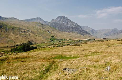 09_42-1b.JPG - Tryfan. Of course.