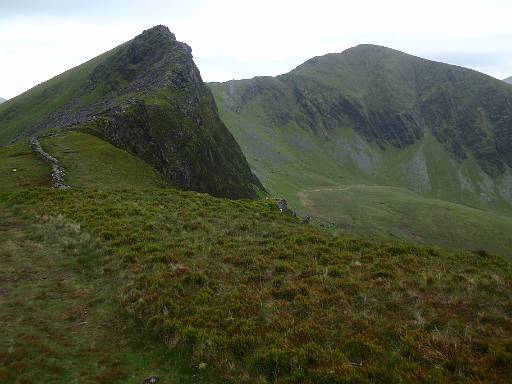 09_30-1.JPG - Looking along the ridge towards Mynydd Drws-y-coed