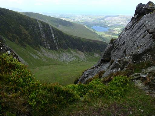 09_49-1.JPG - View from the ridge towards Llyn Nantlle Uchaf