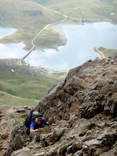 09_37-1.jpg - Paul scrambling onto Crib Goch